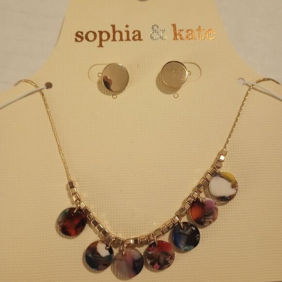 Jewelry bundle with drop earrings and gold trim necklace NWT - Picture 2 of 10